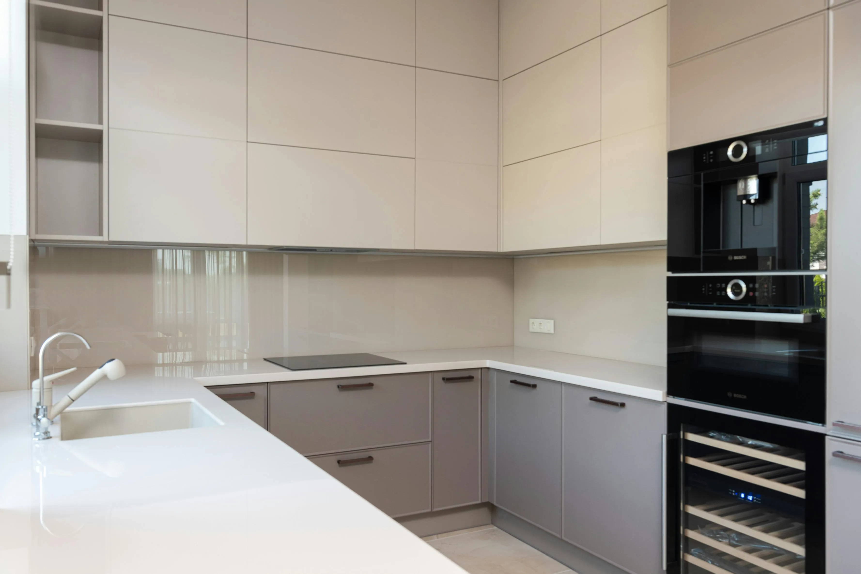 U-shaped kitchen three-wall layout