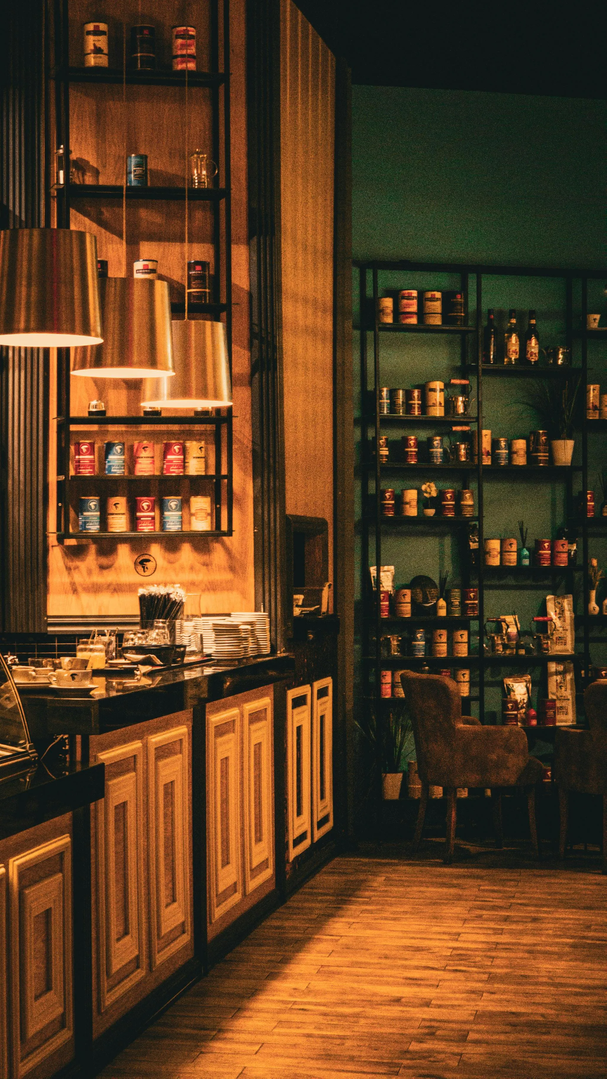 Bar & Cafe Interiors